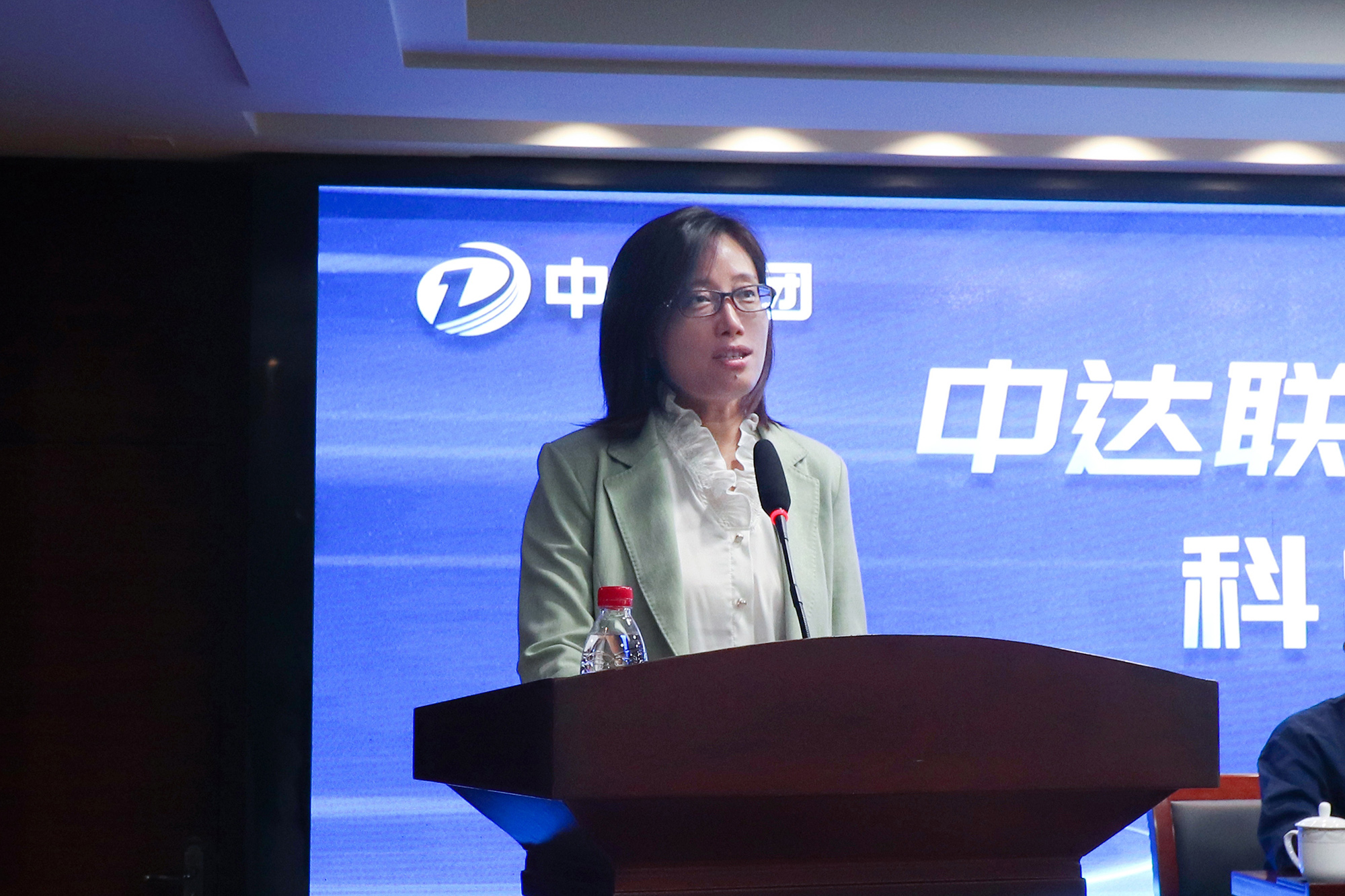 1760513995298060.jpg 20250416-中達(dá)集團(tuán)科學(xué)技術(shù)協(xié)會成立大會 (5).jpg