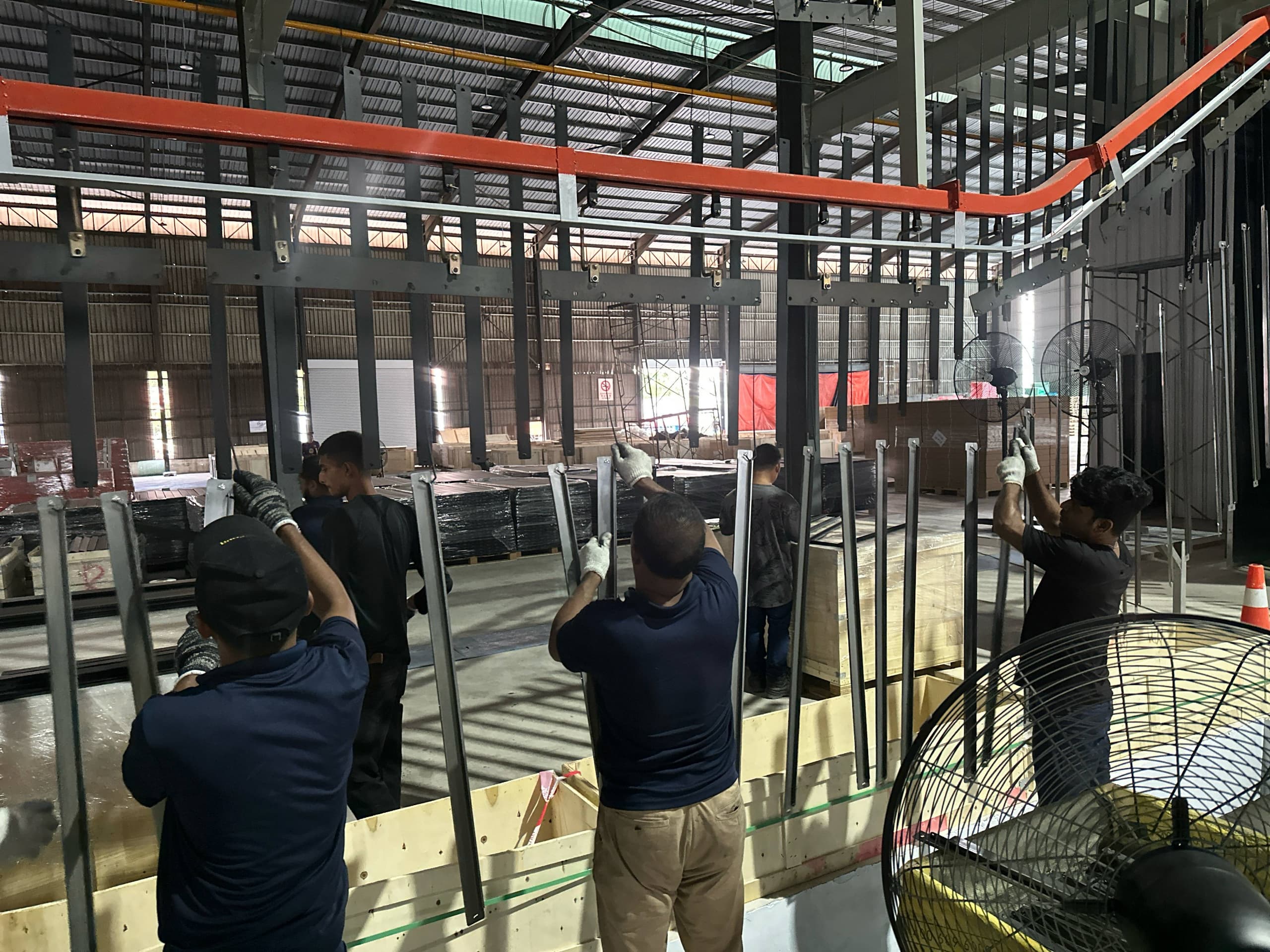 1760515798567506.jpg 提升全球競爭力|貨架投資馬來西亞三廠投產 (2).jpg